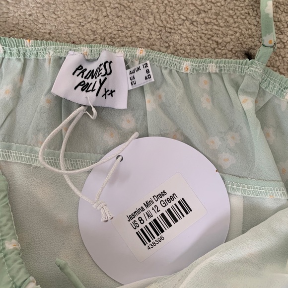 Princess Polly dress - Picture 3 of 5